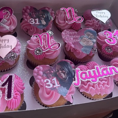 Custom Cupcakes 