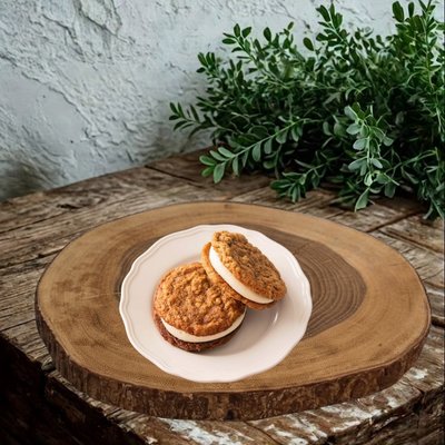 Oatmeal Crème Pie- Single