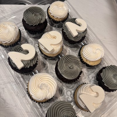 Custom Cupcakes 