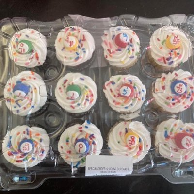 Custom Cupcakes (12ct)