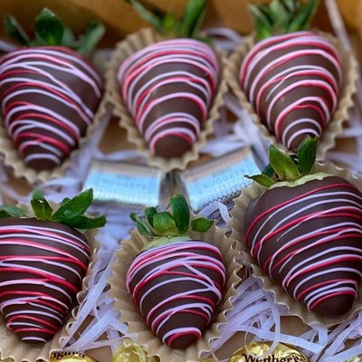 1/2 Dozen Chocolate Covered Strawberries 