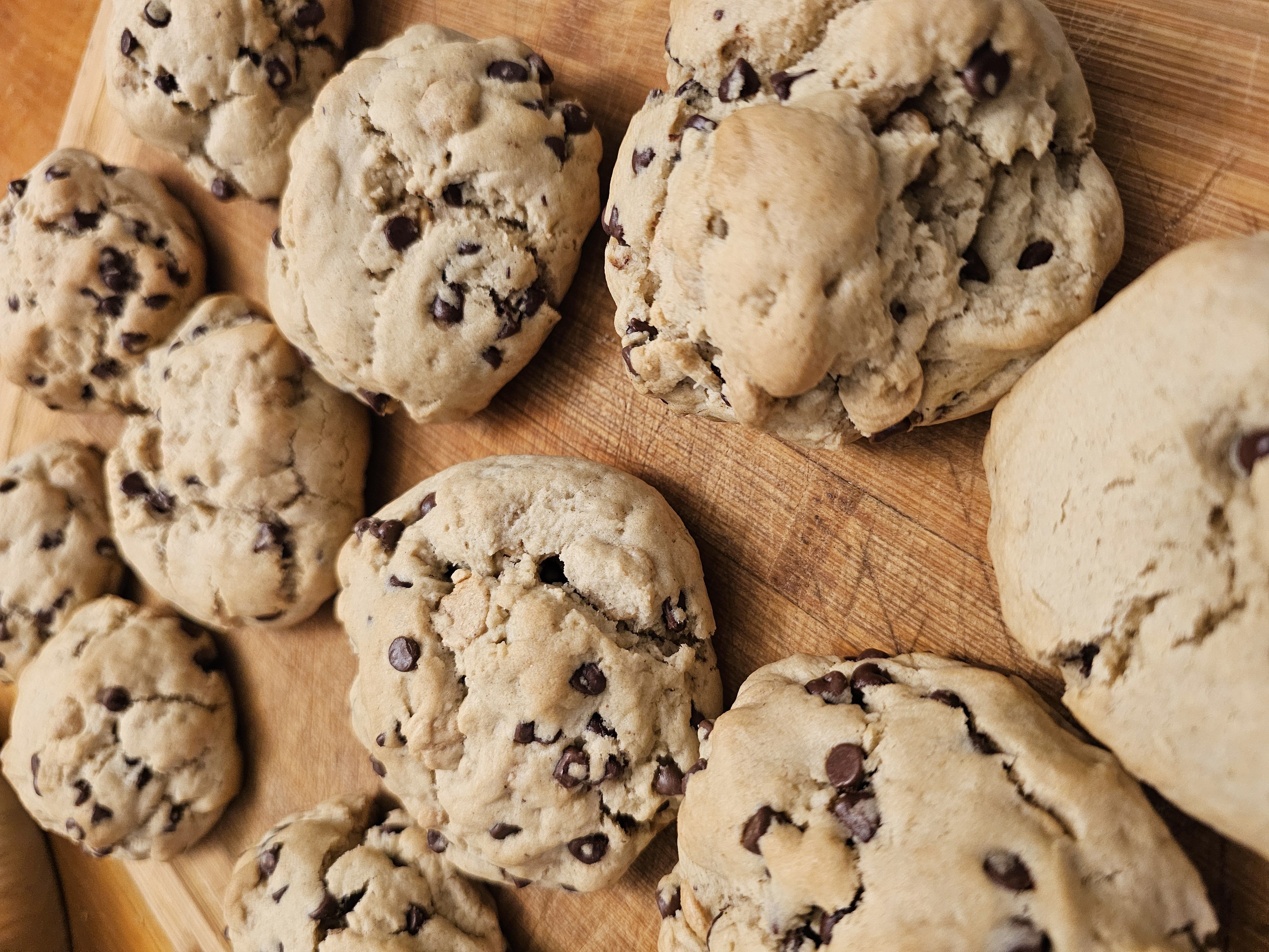 GF Chocolate Chip Cookies 1 Dozen (3 Oz Cookies) 