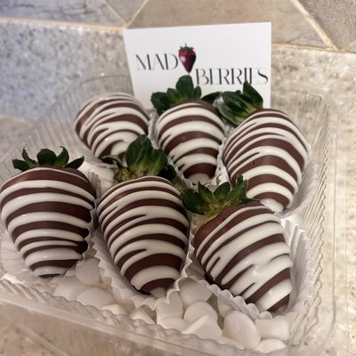 HALF DOZEN CHOCOLATE STRAWBERRIES 