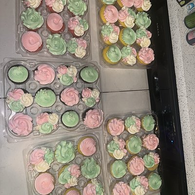 5 Dozen Cupcakes