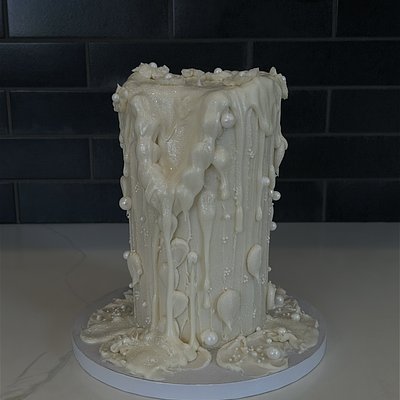 4” Customized Cakes