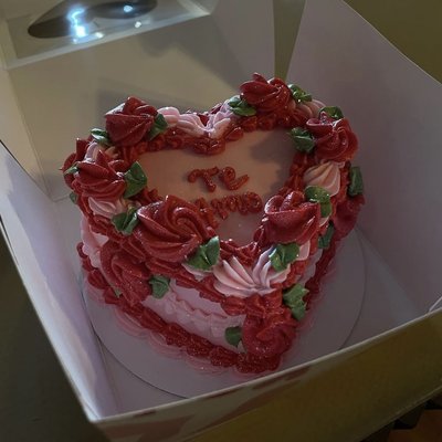 Mini Cake 4in VALENTINES DAY (13TH-15TH)