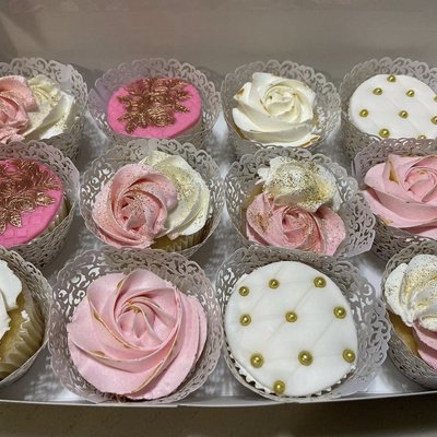 Design cupcakes