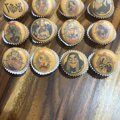 Disney Villain Macaron Set