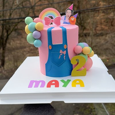 4-inch, 2 Layer Cake