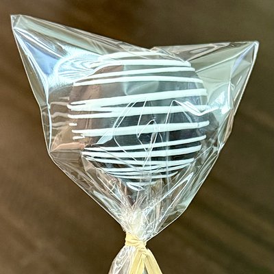 Cookies & Cream Cake Pops (Half Dozen)