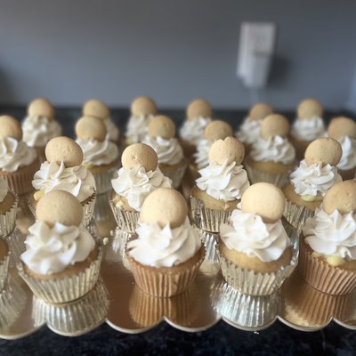 Cupcakes (1/2 Dozen) One Flavor!!