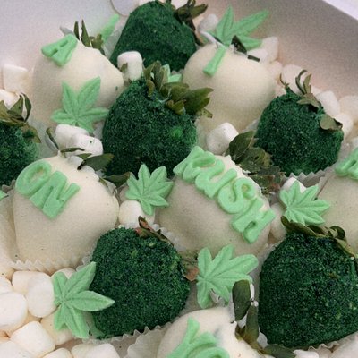 Bud Berry Crumble