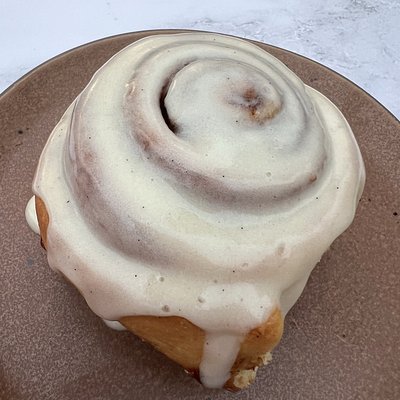 Classic Cinnamon Rolls (4 Pack)