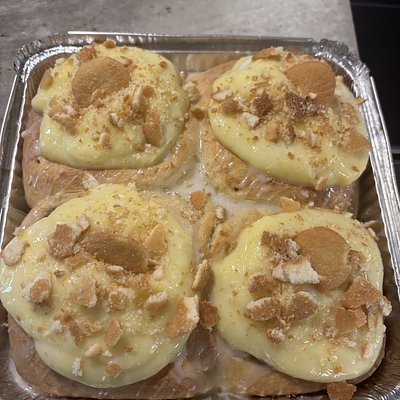 Banana Pudding Cinnamon Rolls 4 For $16 6 For $20