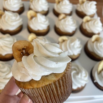 •Banana Cupcakes•