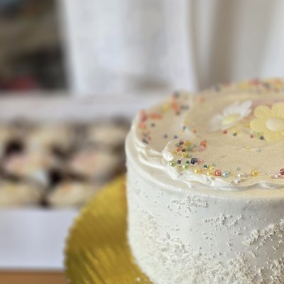 Simple Cake 20 Servings