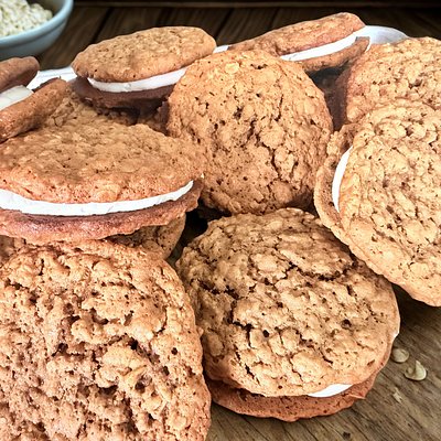 Oatmeal Crème Pies