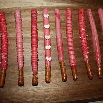 Customized Chocolate Covered Pretzels