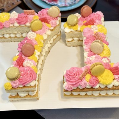 Custom Letter/Number Cake