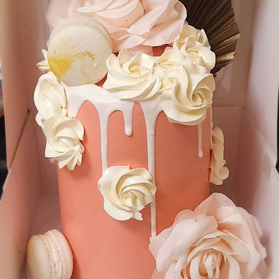  Boho Drip Cake 