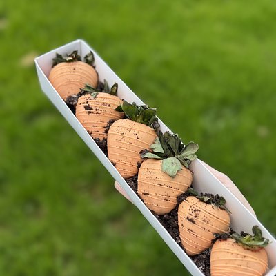 “Carrot” Strawberries 