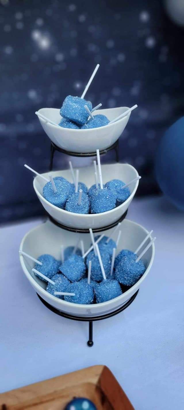Basic Marshmallow Pops 