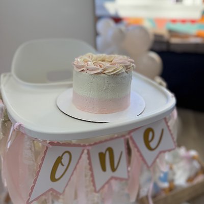 Smash Cakes And Small Celebration Cakes  