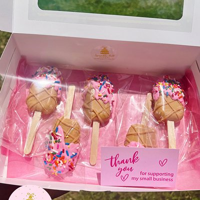 Cakesicles (Minimum 6)