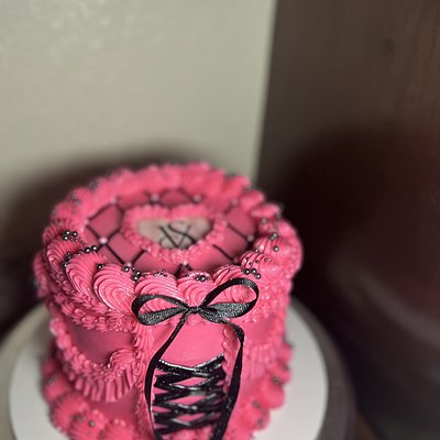 6 inch vintage round cake 