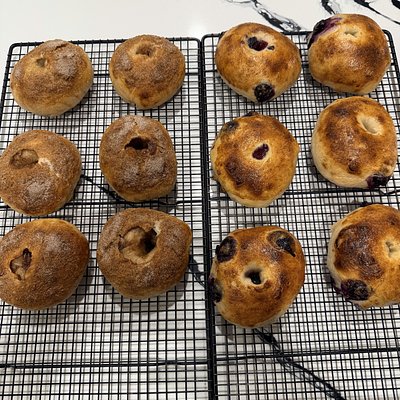 6 Flavored Bagels