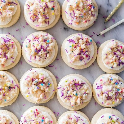 Assorted Stuffed And Filled Cookies (2 Ounce)