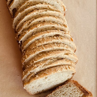 Toasted Oats N’ Honey Sandwich Loaf                            24 oz