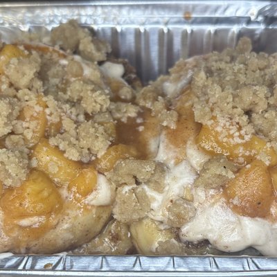 Peach Cobbler Cinnamon Roll 4-pack