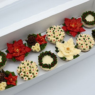 12 Christmas Themed Cupcakes 