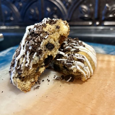 Gourmet Cookies & Cream Cookie