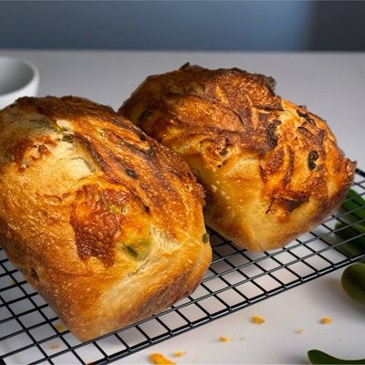 Jalapeno Cheddar Sourdough Bread 