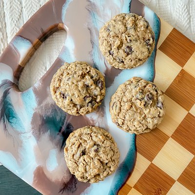 Oatmeal Chocolate Chip Sourdough Cookies