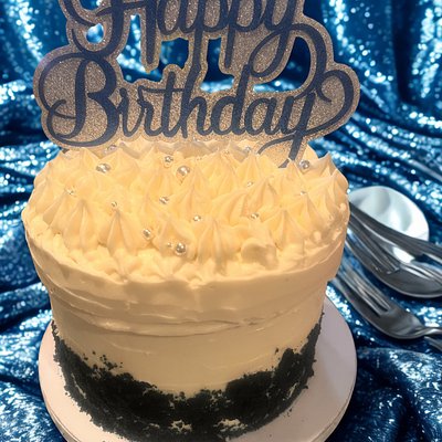 Blue Velvet Cake cream Cheese icing 