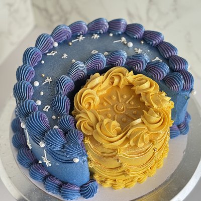Mystery Cake 6 In (8-10 Servings)