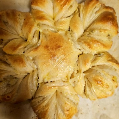 Parmesan Artichoke Jalapeño Braided Bread 
