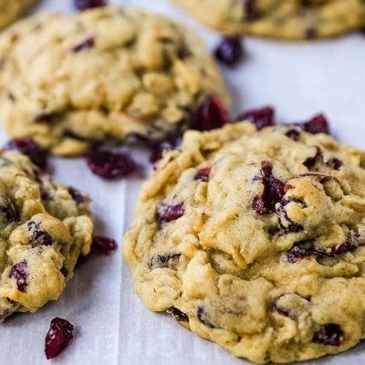 Oatmeal Cranberry Chocolate Chucnk