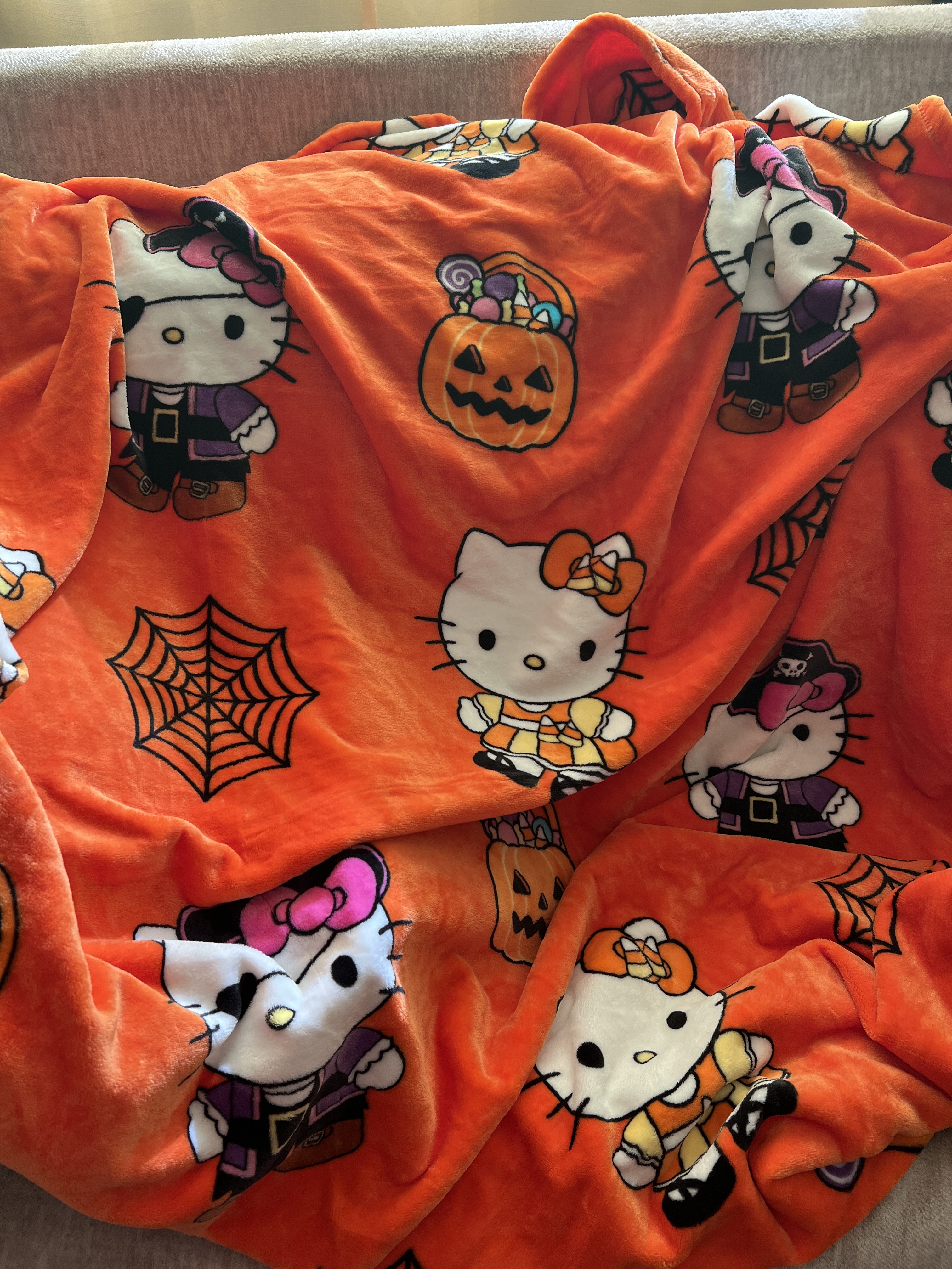 Hello Kitty Halloween Blanket