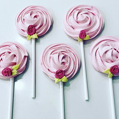 Meringue Cookie Pops (12) 