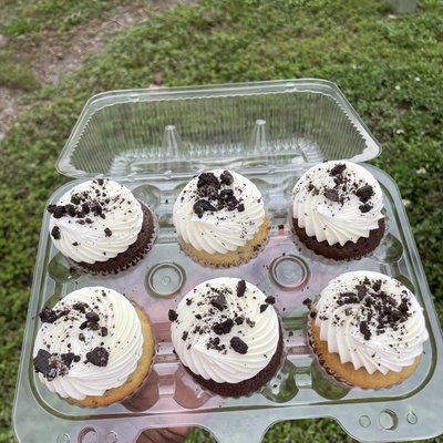 Cookies and Cream Cupcakes 6pk