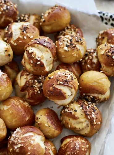 Sourdough Pretzel Bites 