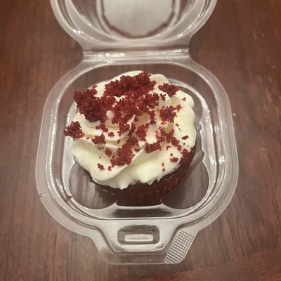 What Is That, Velvet?! cupcake