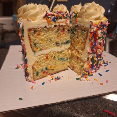 Funfetti Craze Cake