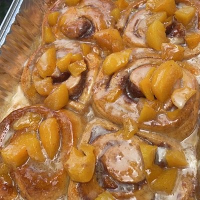 6ct Peach Cobbler Cinnamon Roll 