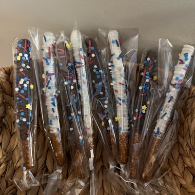 Dipped Pretzels 