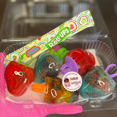 Fruit Roll Up Ring Pop Strawberries 🍓